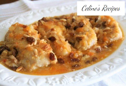 Kabeljau nach katalanischer Art. Kabeljau mit Rosinen und Pinienkernen