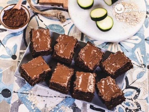 Schokoladen-Zucchini-Biskuitkuchen