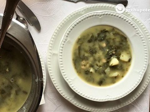 Galizische Suppe. Galizisches traditionelles Rezept