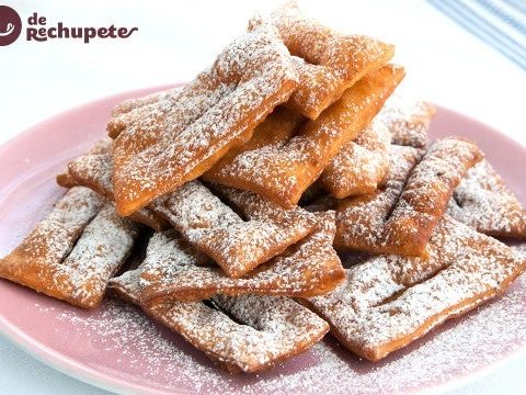 Chiacchiere oder italienische Karnevalsfrappe