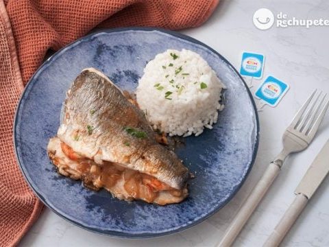 Dorada gefüllt mit Garnelen und Gemüse