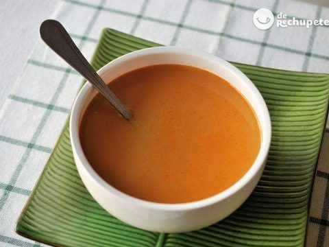 Wie man hausgemachtes Fumet oder Fischbrühe macht