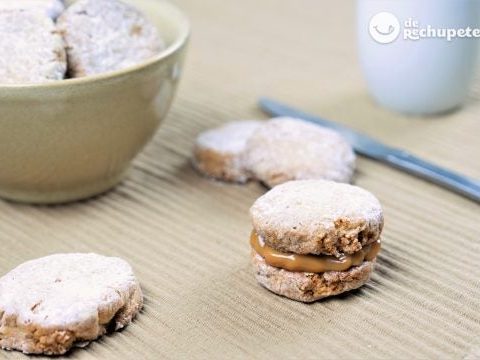 Mit Dulce de Leche gefüllte Kekse