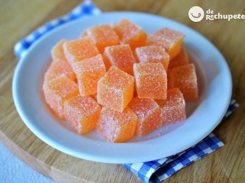 Wie man hausgemachte Gummibärchen macht