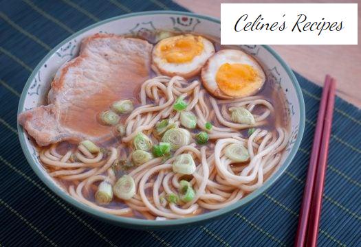 Wie man Ramen macht. Hausgemachte japanische Suppe