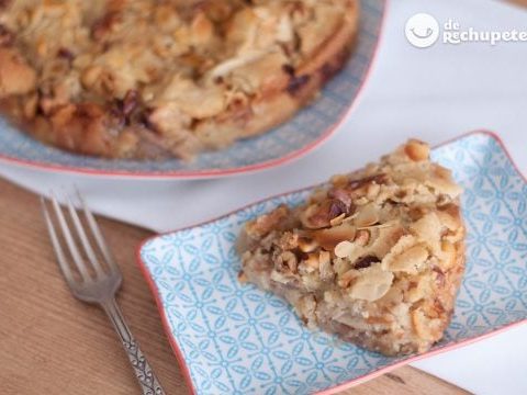 Schwedische Apfel-Trockenfrucht-Torte