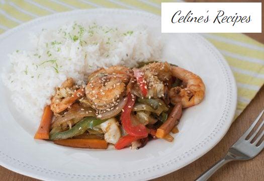 Wok sautiertes Gemüse mit Garnelen