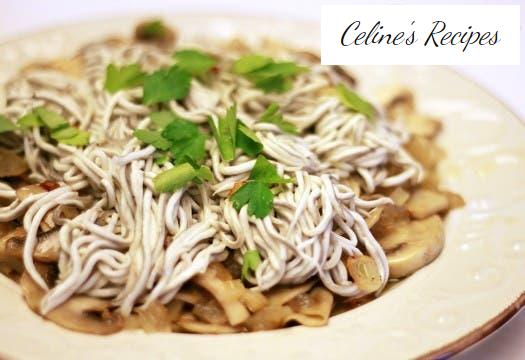 Knoblauch Anguriñas mit Pilzen