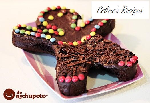 Brownie oder Geburtstagstorte. Schokoladenpuppe
