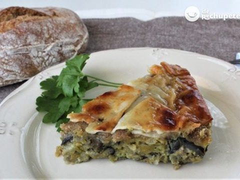 Auberginenauflauf. Murcian Moxil