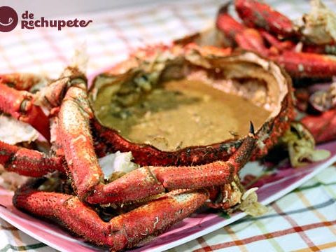 Wie man eine Seespinne und andere Meeresfrüchte kocht. Öffnen, vorbereiten und präsentieren.