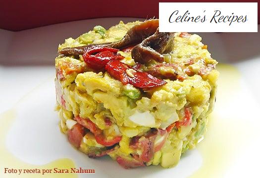 Salat aus Kartoffeln, Avocado, Pfeffer und Sardellen