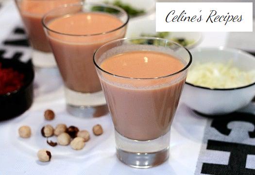 Gazpacho mit Tomaten und Mandeln