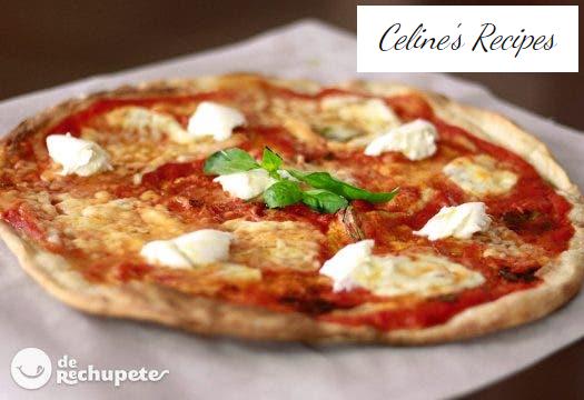Pizza Margarita. Italienisches Rezept