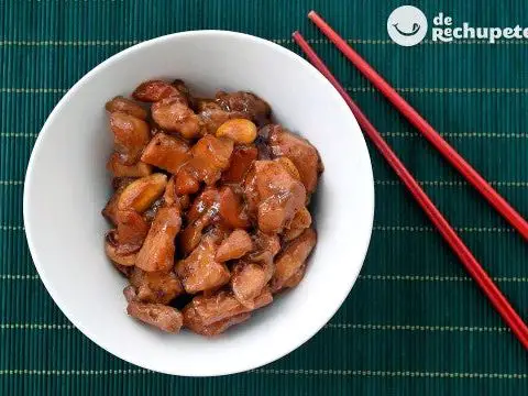 Huhn nach chinesischer Art mit Mandeln