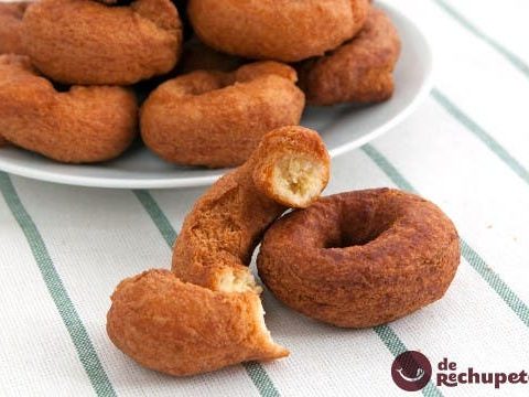 Hausgemachte Sahne Donuts