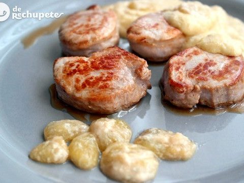 Schweinefilet mit Traubensauce