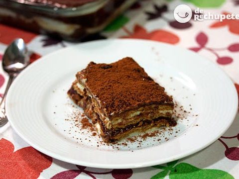 Schokoladen-Biscuit-Kuchen