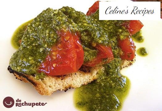 Geröstete Tomaten auf Brioche mit grüner Pesto-Sauce