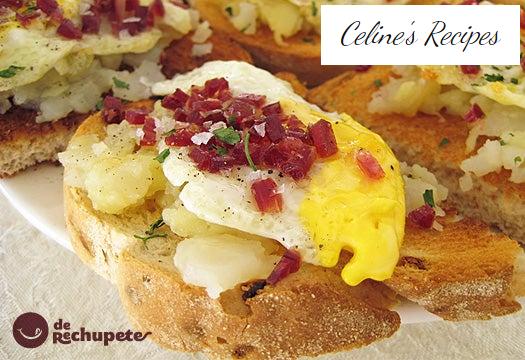 Gebrochener oder zerschlagener Eiertoast mit Schinken