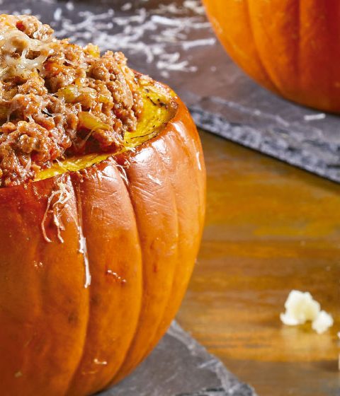 Kürbisse gefüllt mit Hackfleisch