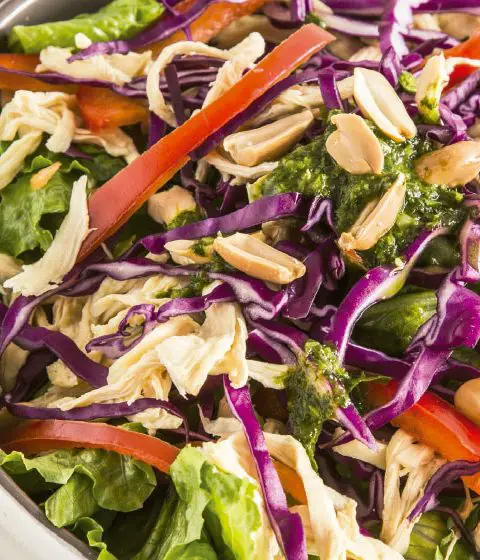 Orientalischer Salat mit Korianderdressing