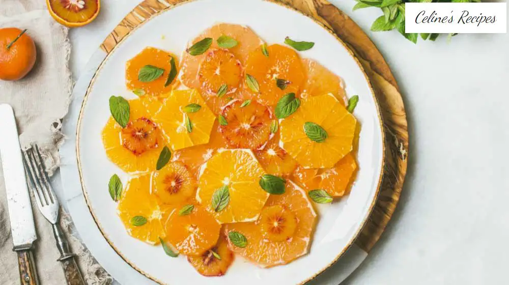 Mandarinensalat mit Orange, Honig und Minzblättern