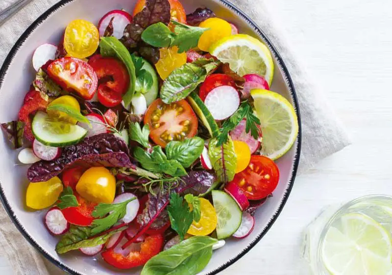 Mediterraner Salat: Vorteile des Essens von Salaten